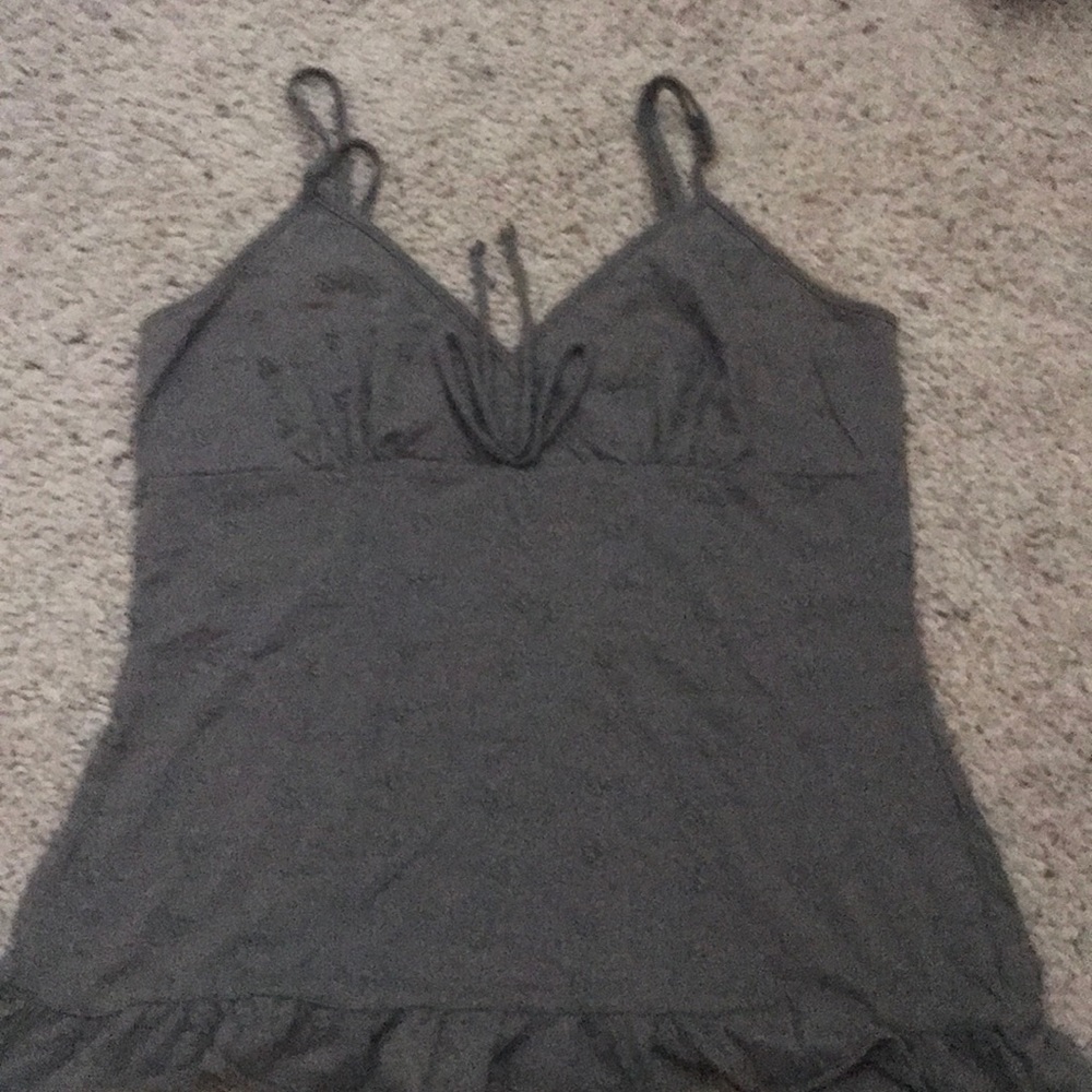 Green top - Picture 2 of 4